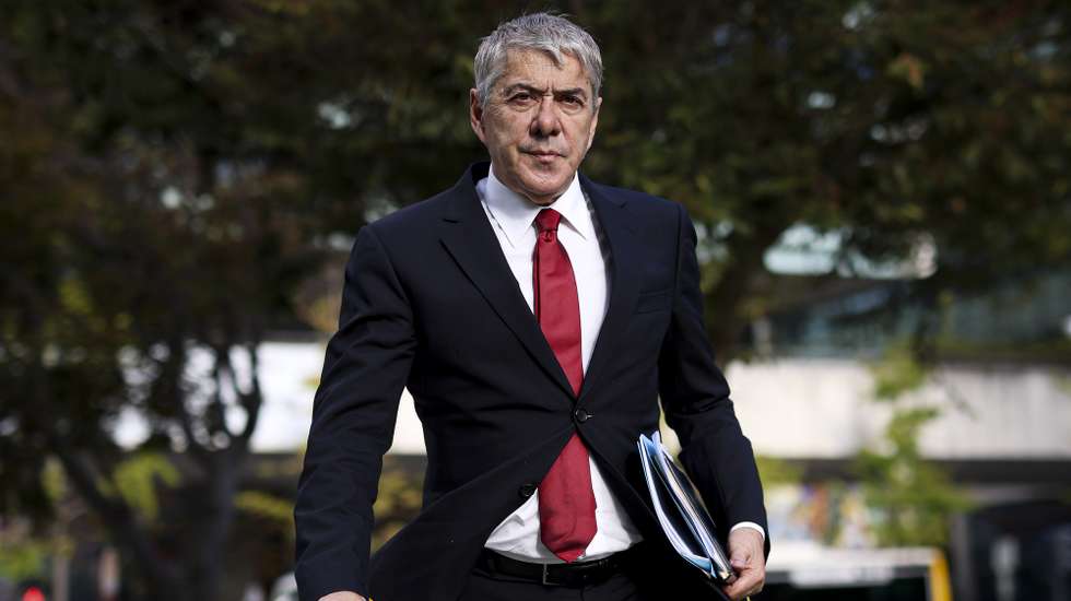 Former Prime Minister Jose Socrates, the main defendant in Operation Marques, arrives at the Lisbon Central Criminal Court on Campus de Justiça, where a panel of judges presided over by Susana Seca will try Socrates and 20 other defendants, including individuals and companies, for 117 crimes, in Lisbon, Portugal, 10 September 2025. Former Portuguese prime minister José Socrates and the other 20 official suspects in Operation Marques are to stand trial on Thursday at the Campus de Justiça in Lisbon, more than a decade after the case accusing the former PM of corruption came to light. FILIPE AMORIM/LUSA