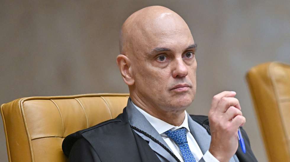 epa12732548 Justice Alexandre de Moraes attends a session at the Federal Supreme Court of Brazil in Brasilia, Brazil, 12 February 2026. Brazil’s Federal Police of Brazil asked Supreme Court President Edson Fachin to review Toffoli’s role in an investigation into alleged irregularities at Banco Master, which was liquidated by the Central Bank of Brazil in November, citing concerns over alleged links between Toffoli and one of the defendants, according to official sources.  EPA/Andre Borges