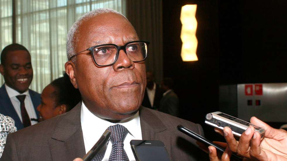 O  presidente do conselho de administração da petrolífera, Sebastião Gaspar Martins, diz que os ativos a privatizar têm sido avaliados no âmbito do programa de regeneração da empresa com vista a centrá-la apenas no seu objeto social, Luanda, Angola, 20 de setembro de 2019. A alienação de mais de 60 ativos da petrolífera angolana Sonangol, dos setores das finanças, telecomunicações, imobiliário, indústria, entre outros, vai tornar a empresa "financeiramente mais robusta", assegurou hoje a administração da empresa. AMPE ROGÉRIO / LUSA