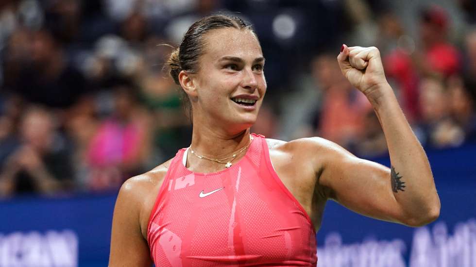 epa10840905 Aryna Sabalenka of Belarus reacts to winning her fourth round match against Daria Kasatkina of Russia at the US Open Tennis Championships at the USTA National Tennis Center in Flushing Meadows, New York, USA, 04 September 2023. The US Open runs from 28 August through 10 September.  EPA/WILL OLIVER