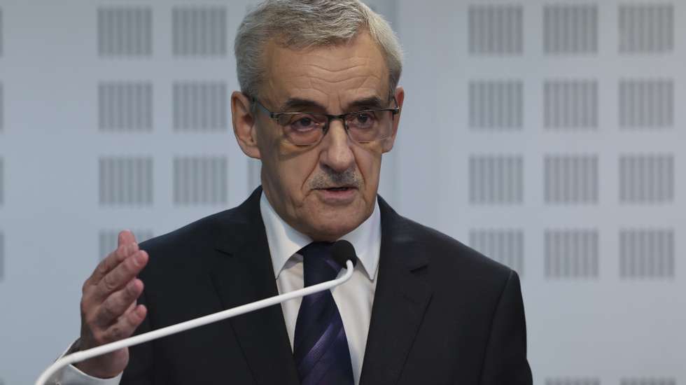 O presidente do Supremo Tribunal de Justiça, Juiz Conselheiro Henrique Araújo, na sessão solene de abertura do 40.º Curso de Formação de Magistrados para os Tribunais Judiciais e do 10.º Curso de Formação de Juízes para os Tribunais Administrativos e Fiscais, no Centro de Estudos Judiciários, Lisboa, 18 de setembro de 2023. JOÃO RELVAS/LUSA