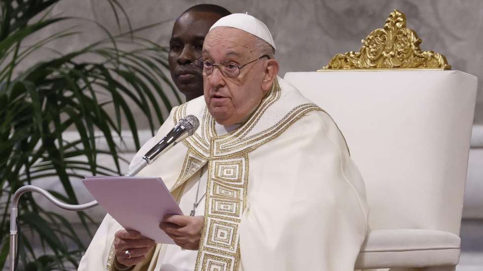 epa11737695 Pope Francis celebrates a Holy Mass on World Youth Day at St. Peter's Basilica  at the Vatican, 24 November 2024.  EPA/FABIO FRUSTACI