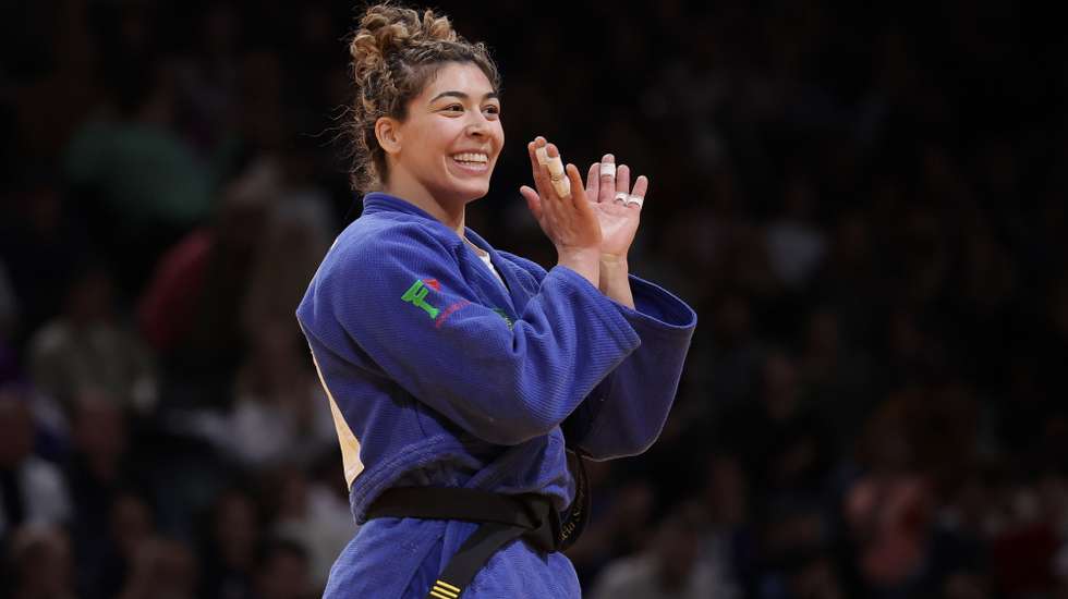 epa11870852 Patricia Sampaio of Portugal celebrates after winning her women’s men's -78kg category Final match against Lanir Inbal of Israel, at the Paris Judo Grand Slam in Paris, France, 02 February 2025.  EPA/CHRISTOPHE PETIT TESSON