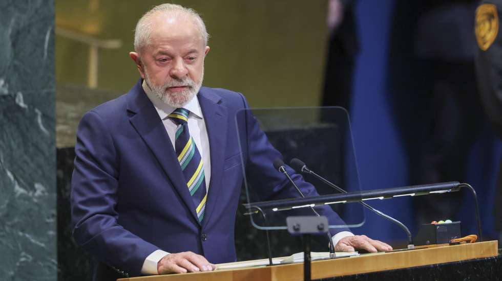 epa12399820 Brazilian President Luiz Inacio Lula da Silva speaks during the General Debate of the 80th session of the United Nations General Assembly (UNGA) at the United Nations headquarters in New York, New York, USA, 23 September 2025.  EPA/SARAH YENESEL