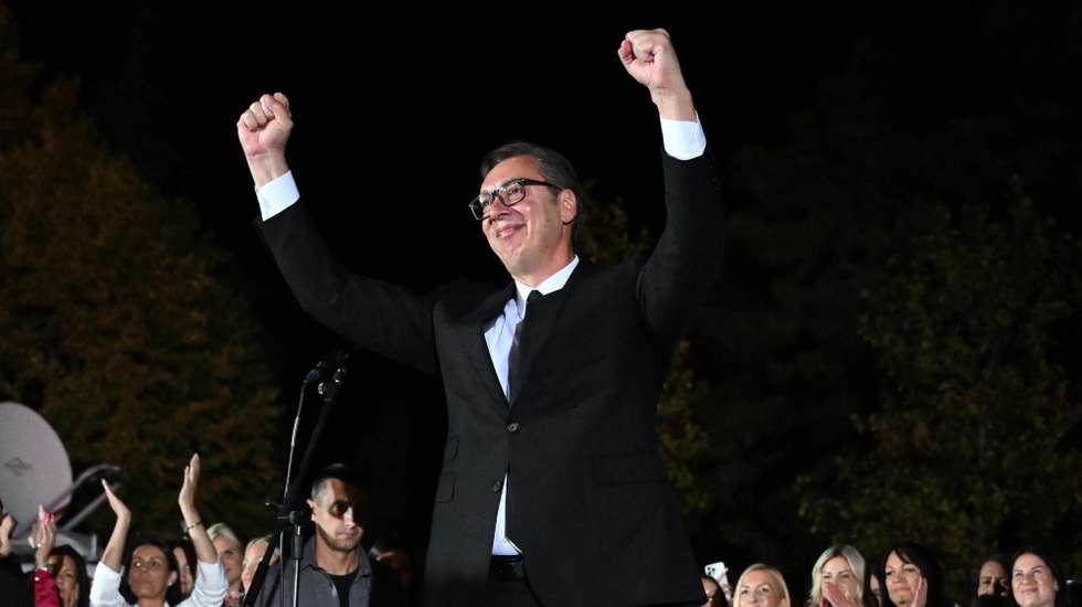 epa13267050 A handout photo made available by the Serbian Presidency shows Serbian President Aleksandar Vucic addressing supporters during a gathering ahead of his resignation in Belgrade, Serbia, 27 September 2026. Vucic announced his resignation ahead of the 25 October 2026 parliamentary elections, paving the way for the Speaker of the National Assembly to assume acting presidential duties as stipulated by the Serbian Constitution.  EPA/DIMITRIJE GOLL / SERBIAN PRESIDENCY / HANDOUT  HANDOUT EDITORIAL USE ONLY/NO SALES