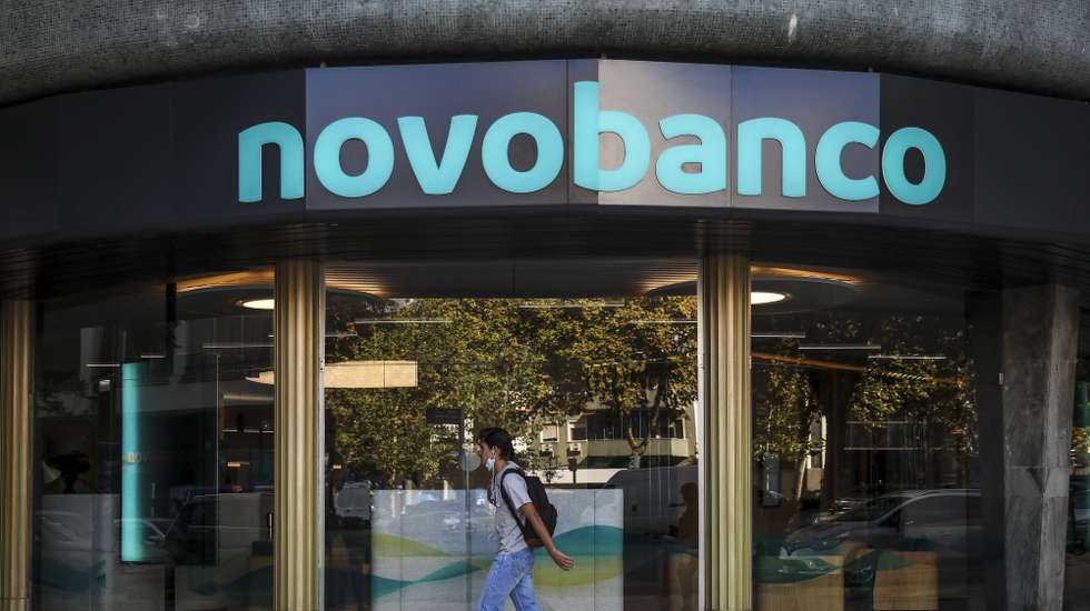 Nova imagem de marca do Novo Banco, em Lisboa, 25 de outubro de 2021. RODRIGO ANTUNES/LUSA