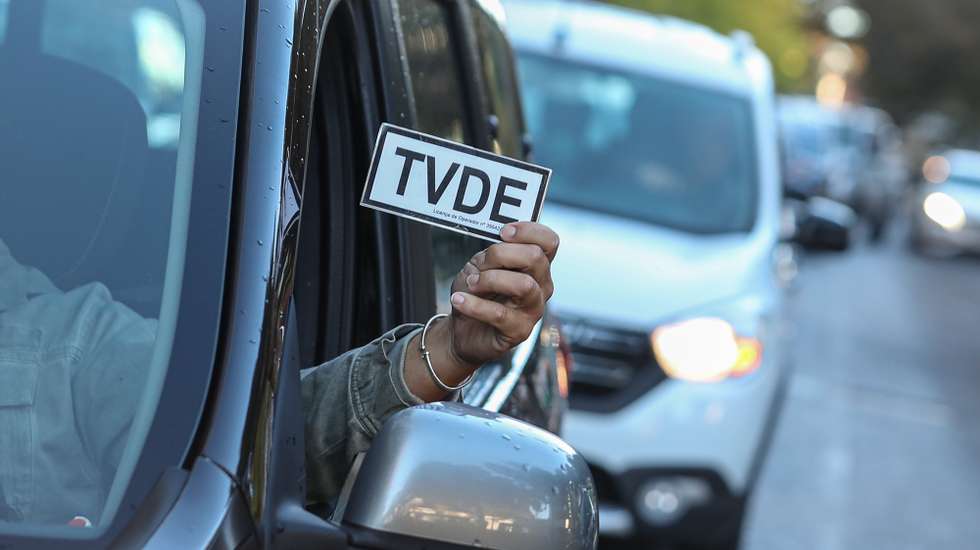 O número de certificados de motoristas TVDE registados em Portugal é de 77.441