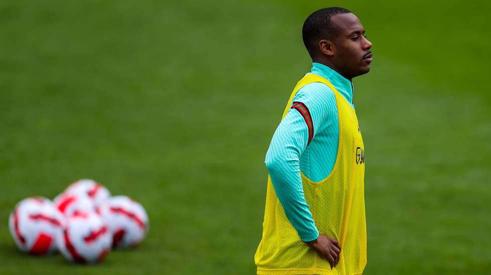 epa09841851 Portugal national soccer team player Tiago Djalo during a training session at Cidade do Futebol in Oeiras, outskirts of Lisbon, Portugal, 22 March 2022. Portugal will face Turkey in their FIFA World Cup Qatar 2022 play-off qualifying soccer match on 24 March 2022.  EPA/JOSE SENA GOULAO
