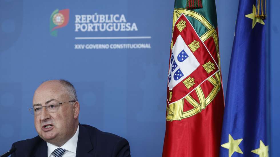 O ministro da Agricultura, José Manuel Fernandes, intervém durante uma conferência de imprensa após a reunião do Conselho de Ministros, no Campus XXI, em Lisboa, 28 de agosto de 2025. ANTÓNIO PEDRO SANTOS/LUSA