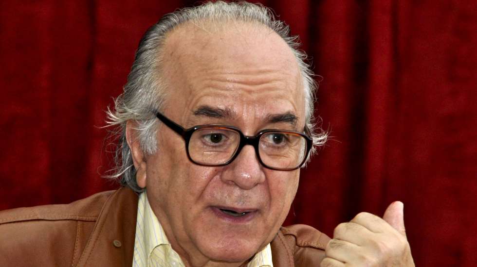 O académico e pesquisador português, Boaventura de Sousa Santos, durante uma uma palestra na Rádio Moçambique, em Maputo, 12 de julho de 2012. (ACOMPANHA TEXTO). ANTONIO SILVA / LUSA