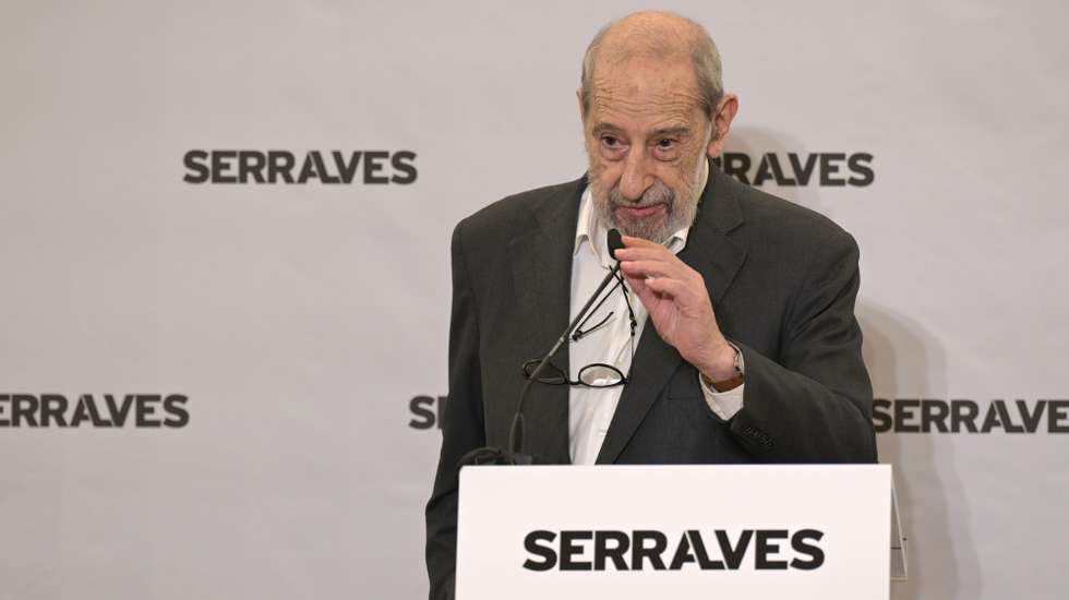 O arquiteto Álvaro Siza Vieira, intervém durante a inauguração do novo edifício poente do Museu de Serralves, Porto. 19 de outubro de 2023. FERNANDO VELUDO/LUSA