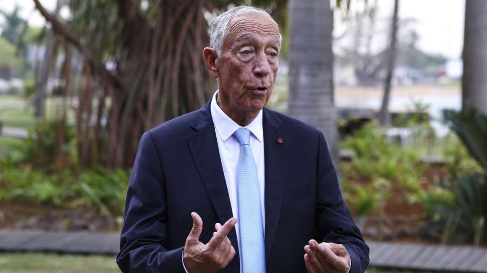 O Presidente da República, Marcelo Rebelo de Sousa, fala aos jornalistas em São Tomé e Principe onde se encontra para participar nas Comemorações dos 50 Anos da Independência de São Tomé e Principe, 12 de julho de 2025. PAULO NOVAIS/LUSA