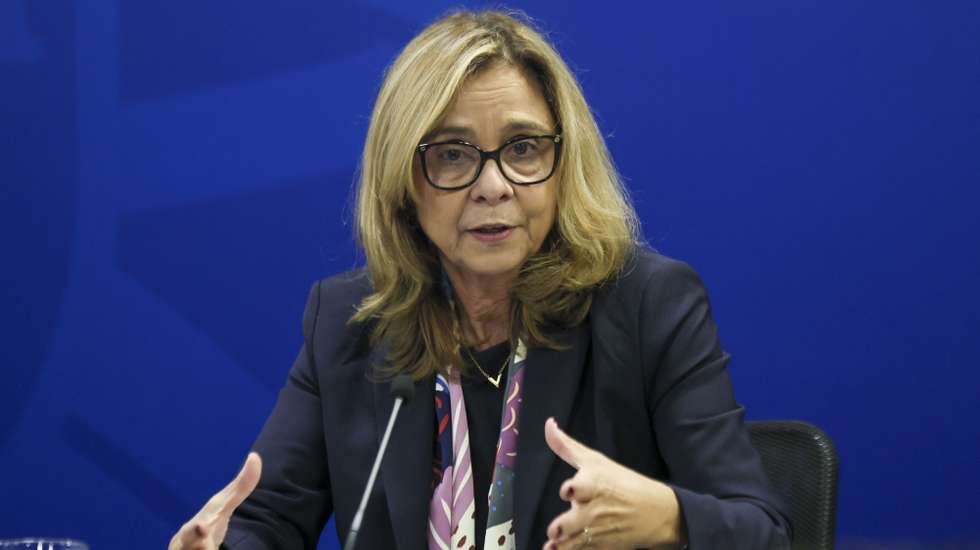A ministra da Saúde, Ana Paula Martins, participa numa conferência de imprensa sobre o aumento da atividade gripal, promovida pelo Ministério da Saúde, Direção Executiva do SNS e a Direção Geral da Saúde, no ministério da Saúde, em Lisboa, 08 dezembro 2025. MANUEL DE ALMEIDA/LUSA
