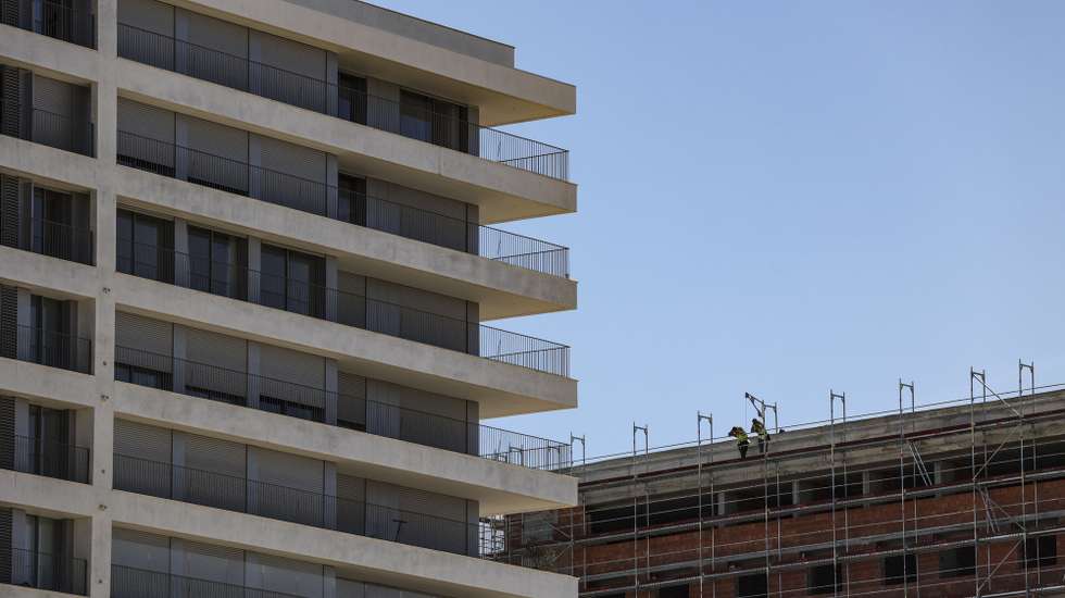 Prédio para habitação própria, arendar, vender ou alugar no distrito de Lisboa, 31 de agosto de 2023. MIGUEL A. LOPES/LUSA