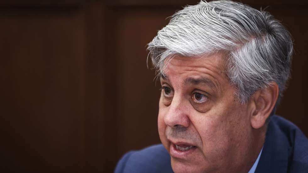 O governador do Banco de Portugal, Mário Centeno, intervém na sua audição na Comissão de Orçamento, Finanças e Administração Pública, na Assembleia da República, em Lisboa, 19 de junho de 2024. RODRIGO ANTUNES/LUSA