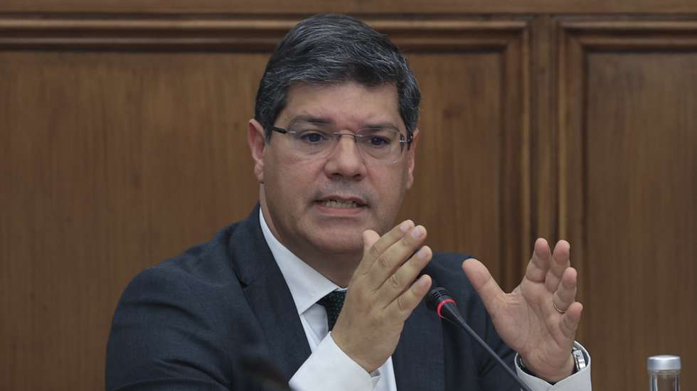 O ex-secretário de Estado da Internacionalização, Eurico Brilhante Dias, intervém na sua audição sobre a situação financeira da instituição e sobre o negócio da internacionalização dos jogos sociais, na Assembleia da República, em Lisboa, 08 de maio de 2024. ANTÓNIO COTRIM/LUSA