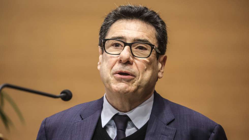 epa12450178 (FILE) - French economist Philippe Aghion speaks during a presentation ahead of a round table discussion on the 'The future of European competitiveness' at the College de France in Paris, France, 13 November 2024 (reissued 13 October 2025). The Royal Swedish Academy of Sciences has announced 13 October 2025 that the Sveriges Riksbank Prize in Economic Sciences in Memory of Alfred Nobel 2025 has been awarded to Joel Mokyr, Philippe Aghion and Peter Howitt.  EPA/TERESA SUAREZ / POOL