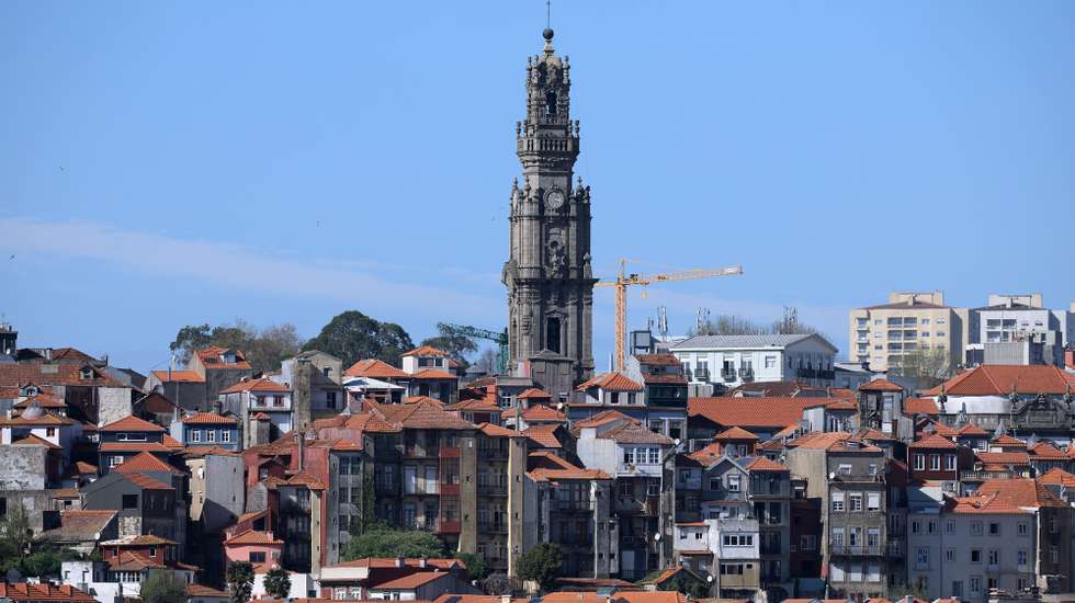 Torre dos Clérigos no centro histórico do Porto, 20 de março de 2024. ESTELA SILVA/LUSA