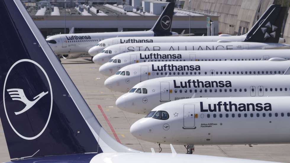 epa12891580 Lufthansa planes are stationed at Frankfurt Airport in Frankfurt am Main, Germany, 15 April 2026. The German Cockpit Association and the UFO trade union have called on their members to strike to press for better company pension benefits.  EPA/CHRISTOPHER NEUNDORF