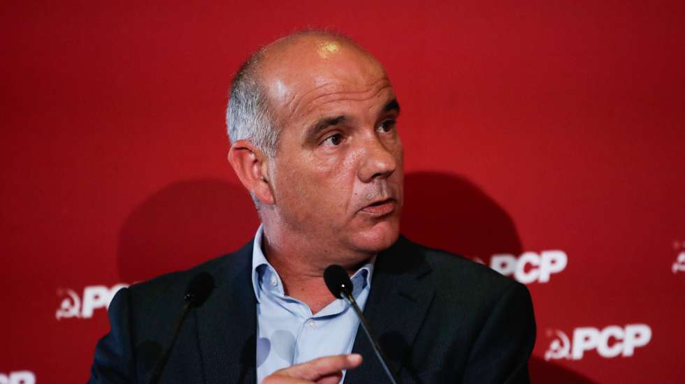 O secretário-geral do Partido Comunista Português (PCP), Paulo Raimundo, intervém no encerramento das Jornadas Parlamentares do partido, que decorreram entre 14 e 16 de junho, nos distritos de Leiria e Coimbra, Marinha Grande, 16 de junho de 2026. PAULO CUNHA/LUSA