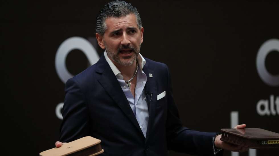 A Altice "já serve 99,5% da população portuguesa e isso foi feito ultrapassando as obrigações de cobertura impostas pelo regulador", sublinhou o presidente executivo da Altice