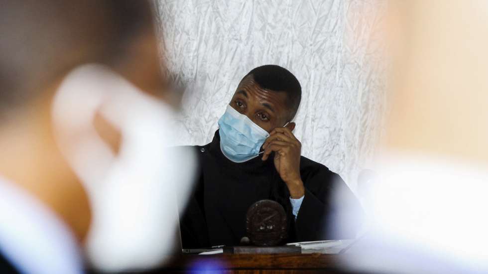 Efigénio Baptista, juíz do caso das ‘dívidas ocultas’, Maputo, Moçambique, 23 de agosto de 2021. O Tribunal Judicial da Cidade de Maputo começou hoje o julgamento de 19 arguidos acusados de envolvimento no caso das ‘dívidas ocultas’, um esquema que envolveu altas figuras do Estado moçambicano, bancos internacionais e estaleiros navais (ACOMPANHA TEXTO) LUCAS MENESES/LUSA