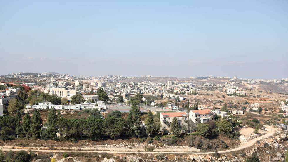 Casas de colonos israelitas na Cisjordânia
