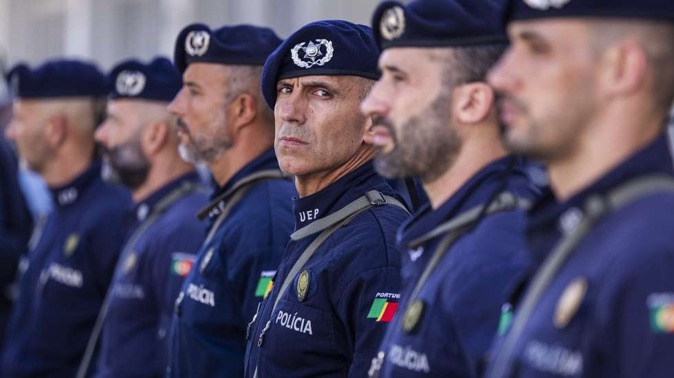 Elementos da Polícia de Segurança Pública (PSP) durante a cerimónia do 158.º aniversário da PSP, em Lisboa, 02 de julho de 2025. JOSÉ SENA GOULÃO/LUSA