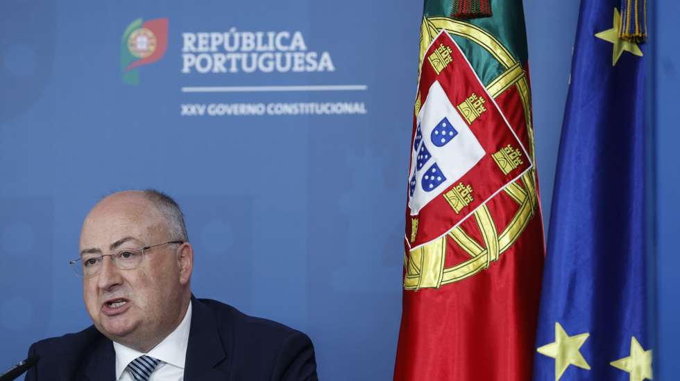 O ministro da Agricultura, José Manuel Fernandes, intervém durante uma conferência de imprensa após a reunião do Conselho de Ministros, no Campus XXI, em Lisboa, 28 de agosto de 2025. ANTÓNIO PEDRO SANTOS/LUSA