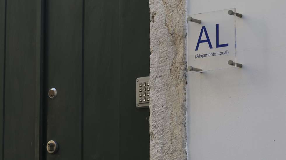 Alojamento local