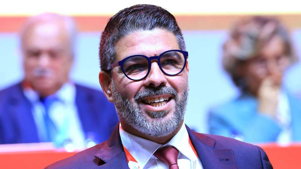 O presidente da Associação Nacional dos Municípios Portugueses (ANMP), Pedro Pimpão, durante o XXVII Congresso da Associação Nacional de Municípios Portugueses, em Viana do Castelo, 13 de dezembro de 2025. Sob o lema "Poder Local - A proximidade que transforma Portugal", o congresso realiza-se, em Viana do Castelo, nos dias 13 e 14 de dezembro de 2025. ESTELA SILVA/LUSA