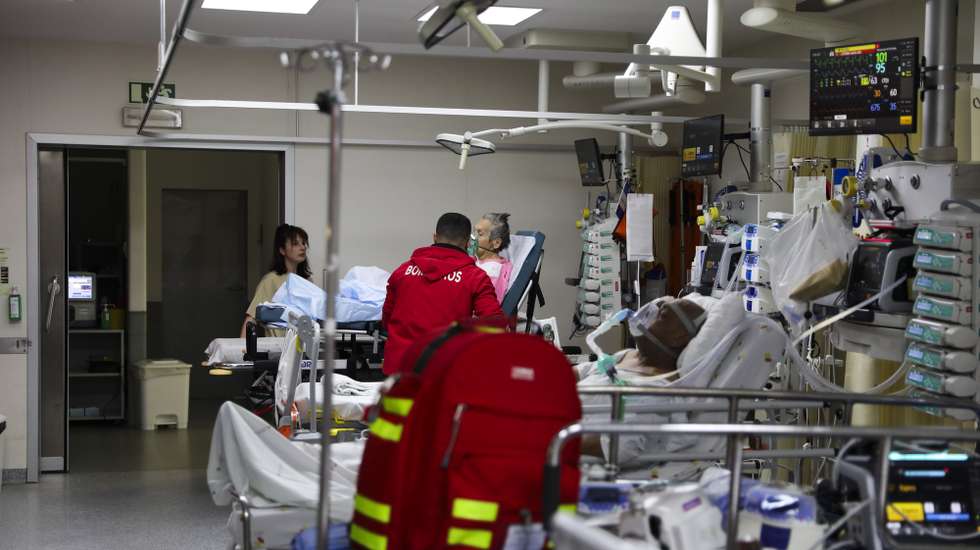 Urgência da Unidade Local de Saúde (ULS) da Região de Leiria, em Leiria, 24 de fevereiro de 2026. As urgências do Hospital de Santo André, em Leiria, receberam quase dois mil feridos até 16 de fevereiro, um dia após o fim do estado de calamidade decretado pela passagem da depressão Kristin. (ACOMPANHA TEXTO DA LUSA DO DIA 28 DE FEVEREIRO DE 2026) PAULO CUNHA/LUSA