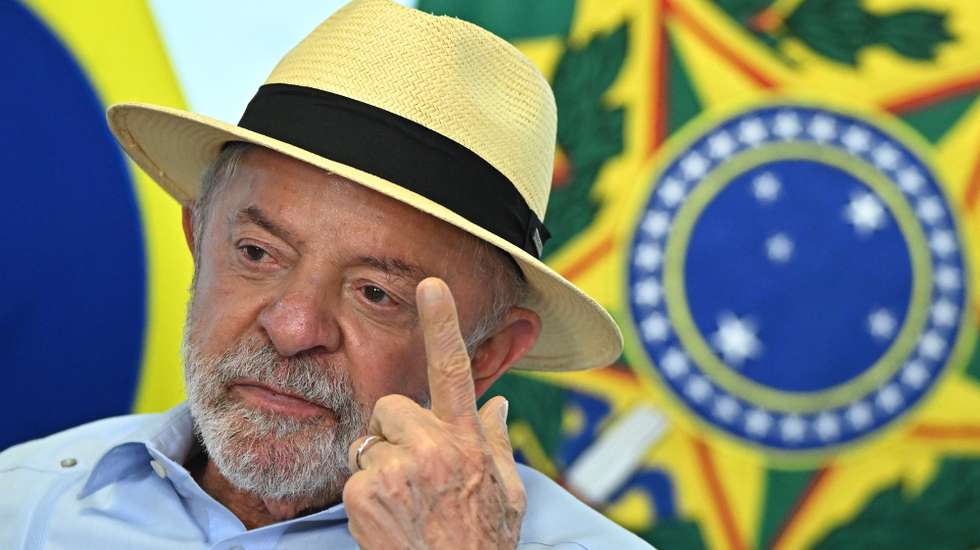 epa13152877 Brazilian President Luiz Inacio Lula da Silva speaks at the signing of the Conversion Bill (PLV) that consolidates the regulations for compliance with the national policy on minimum rates for road freight transport at the Planalto Palace in Brasilia, Brazil, 05 August 2026.  EPA/Andre Borges