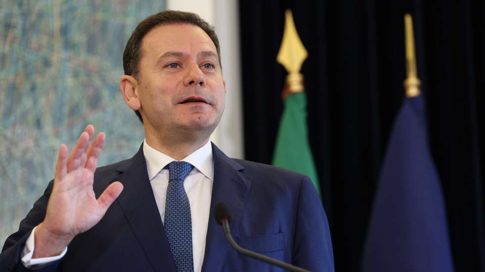 Portugal's Prime Minister, Luis Montenegro, during a joint press conference with NATO Secretary General Mark Rutte (unseen) after a meeting at Sao Bento Palace, in Lisbon, Portugal, 27th January 2025. Among the topics to be addressed during this visit, part of the contacts that he is promoting with member states, particularly to begin preparations for the NATO summit, should be the challenge for Member States to invest more in defense, but also the position defended by the new president of the United States of America, Donald Trump, who demands an investment of the GDP Gross Domestic Product (GDP) in defense around 5%. MIGUEL A. LOPES/LUSA