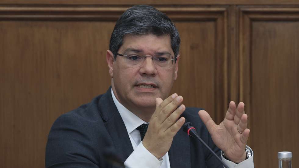 O ex-secretário de Estado da Internacionalização, Eurico Brilhante Dias, intervém na sua audição sobre a situação financeira da instituição e sobre o negócio da internacionalização dos jogos sociais, na Assembleia da República, em Lisboa, 08 de maio de 2024. ANTÓNIO COTRIM/LUSA