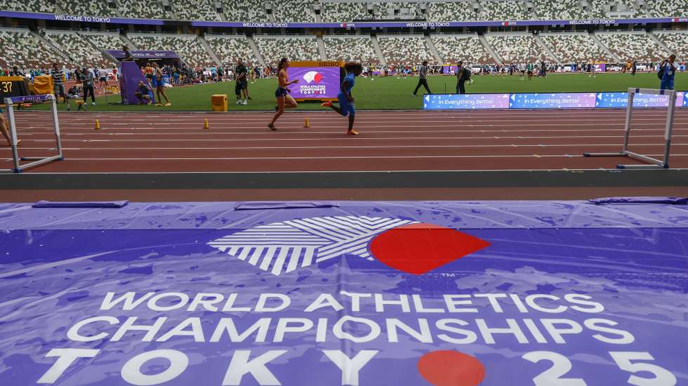 epa12370452 Athletes warm up during a practice session at the Japan National Stadium ahead of the World Athletics Championships Tokyo 25 in Tokyo, Japan, 12 September 2025. The World Athletics Championships will take place from 13 to 21 September 2025.  EPA/MAST IRHAM