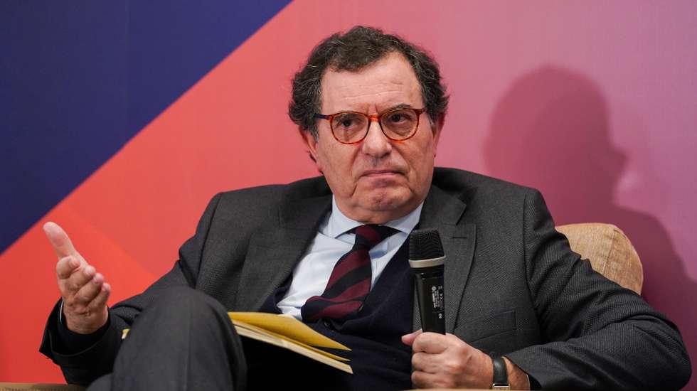 O ministro da Economia e da Coesão Territorial, Manuel Castro Almeida, intervém nas jornadas parlamentares do Partido Social Democrata (PSD), sob o tema “Portugal: resiliência e ambição”, em Caminha, 11 de março de 2026. HUGO DELGADO/LUSA