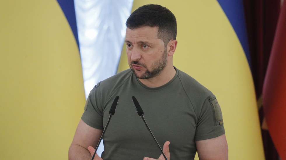 epa10715549 Ukrainian President Volodymyr Zelensky speaks during the joint press conference with Lithuanian President Gitanas Nauseda and Polish President Andrzej Duda (not pictured) after their meeting in Kyiv, Ukraine, 28 June 2023. Andrzej Duda and Gitanas Nauseda arrived in Kyiv to meet with top Ukrainian officials and express their support for Ukraine amid the Russian invasion.  EPA/SERGEY DOLZHENKO