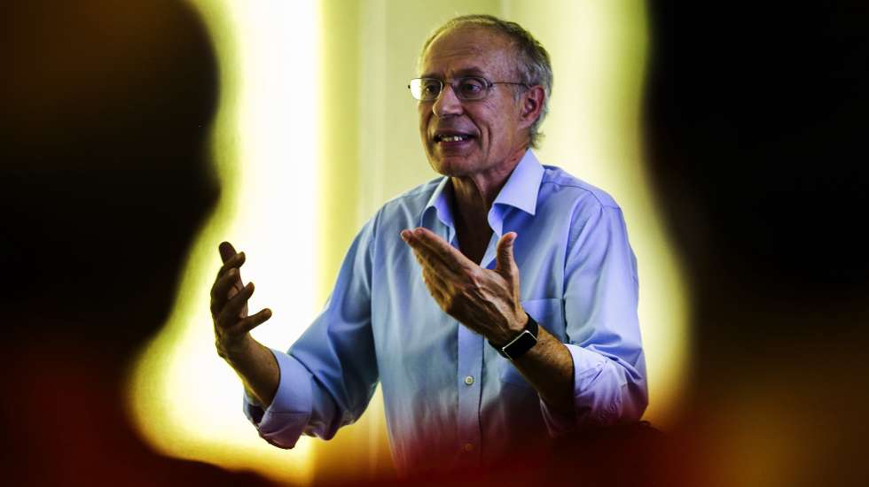 Francisco Louçã, ex coordenador doo Bloco de Esquerda (BE), esta tarde na sessão "Seis imagens que levam da utopia à distopia" durante o Fórum Socialismo na Escola Superior de Educação de Viseu, 09 de setembro de 2023. NUNO ANDRÉ FERREIRA/LUSA