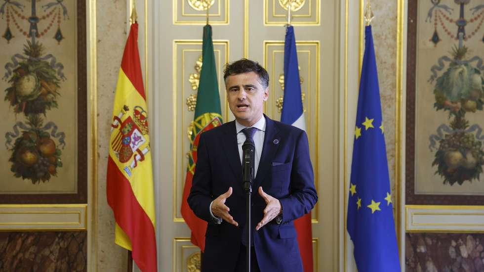 Governo afirma que vistos CPLP são para continuar e confia no arquivamento de queixa