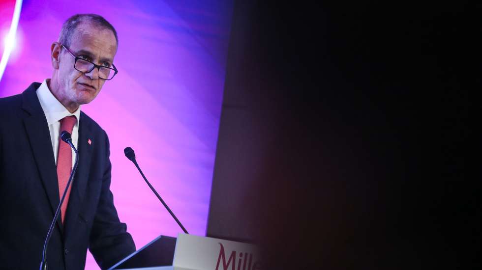 O presidente executivo do Millennium bcp, Miguel Maya, intervém durante uma conferência de imprensa de apresentação dos resultados de 2023, no Taguspark, em Oeiras, 26 de fevereiro de 2024. RODRIGO ANTUNES/LUSA