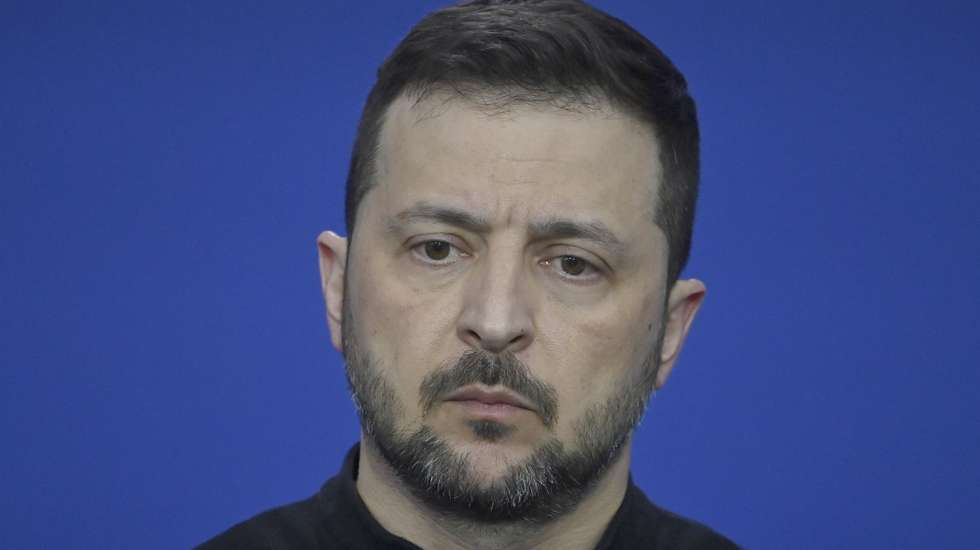 epa11708002 Ukraine's President Volodymyr Zelensky attends a press conference after the 5th summit of the European Political Community (EPC) in Puskas Arena in Budapest, Hungary, 07 November 2024.  EPA/ZOLTAN BALOGH HUNGARY OUT