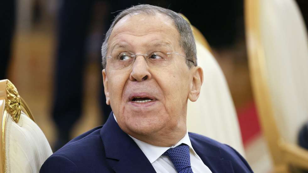 epa12087153 Russian Foreign Minister Sergey Lavrov attends a meeting with Egypt's president at the Kremlin on Victory Day, in Moscow, Russia, 09 May 2025. Russia marks the 80th anniversary of the victory in World War II over Nazi Germany and its allies.  EPA/YURI KOCHETKOV / POOL
