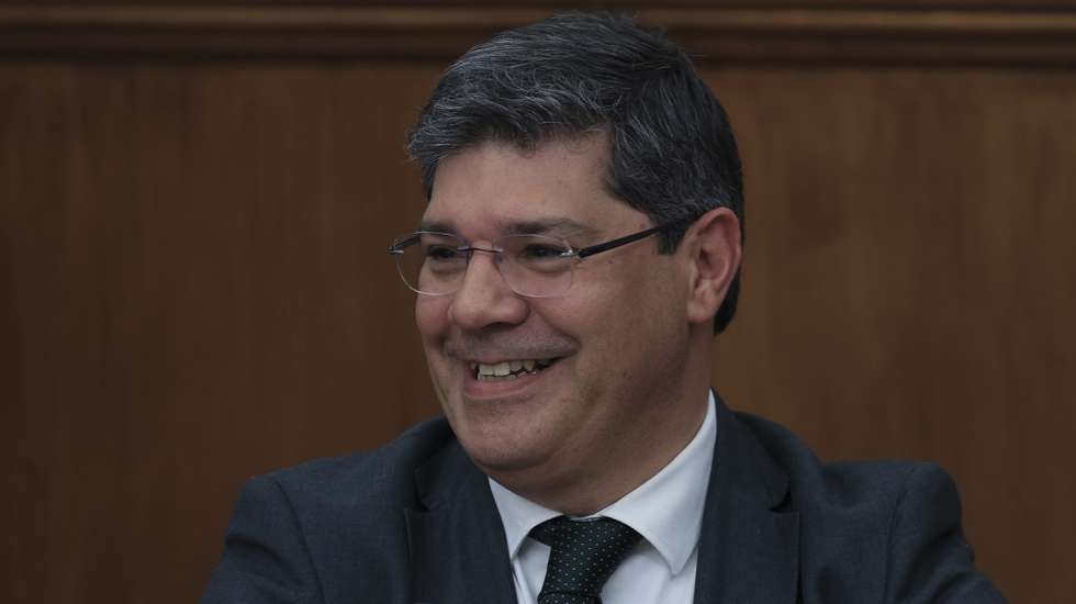 O ex-secretário de Estado da Internacionalização, Eurico Brilhante Dias, intervém na sua audição sobre a situação financeira da instituição e sobre o negócio da internacionalização dos jogos sociais, na Assembleia da República, em Lisboa, 08 de maio de 2024. ANTÓNIO COTRIM/LUSA