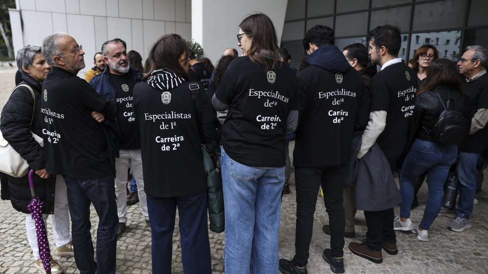 Início da greve geral de 24 horas e greve ao trabalho suplementar dos peritos forenses da Polícia Judiciária (PJ), convocada pela Associação Sindical dos Peritos Forenses da Polícia Judiciária (ASPF-PJ) para reivindicar uma carreira que dignifique e valorize uma função essencial para um sistema de justiça isento e para tornar e manter os altos níveis de segurança que se vivem em Portugal, em Lisboa, 07 de novembro de 2025. MIGUEL A. LOPES/LUSA