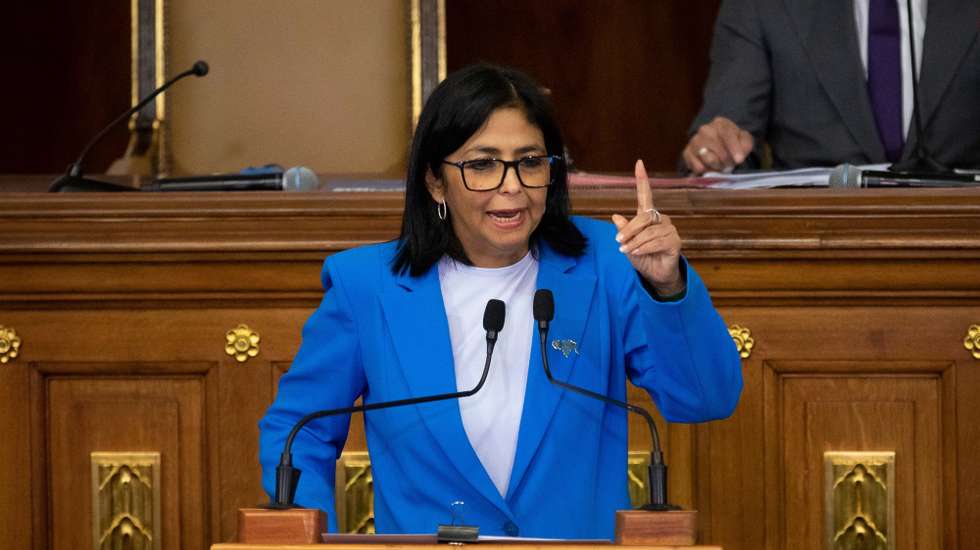 epa10365994 Vice President of Venezuela, Delcy Rodriguez, speaks during a session of the National Assembly at the Federal Legislative Palace in Caracas, Venezuela, 14 December 2022. The Government of Venezuela presented this Wednesday the Budget Law for 2023 for an amount of 11,565 million dollars, 14 percent less than that proposed for 2022, whose calculation has been affected by the depreciation of the local currency -the bolivar- against the US dollar in recent months.  EPA/RAYNER PENA R