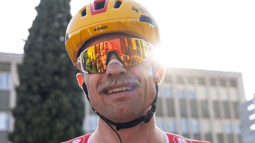 epa12846621 Danish rider Magnus Cort Nielsen of the Uno-X Mobility team celebrates winning the second stage of the Volta Ciclista a Catalunya, a 167.4 km race between Figueres and Banyoles, Catalonia, Spain, 24 March 2026.  EPA/Siu Wu