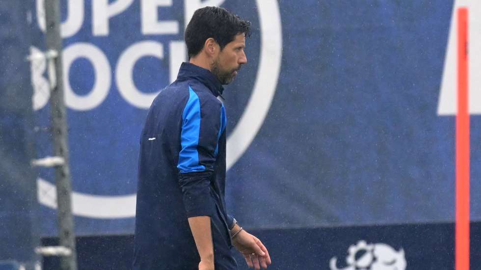 FC Porto's head coach Vitor Bruno during the team's training session at the Olival Training Center, in Vila Nova de Gaia, Portugal, 24 September 2024. Bodo/Glimt will face FC Porto CP in their first UEFA Europa League 2024-25 match on 25th September 2024. FERNANDO VELUDO/LUSA