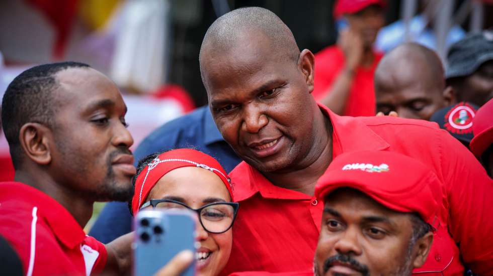 The President-elect of Mozambique Daniel Chapo (C) called today in Maputo for dialogue, which he stressed was ‘the key to overcoming’ differences, Maputo, Mozambique, 23 Decdember 2024. Mozambique's Constitutional Council (CC) today proclaimed Daniel Chapo, the Frelimo-backed candidate, as the winner of the election for President of the Republic, with 65.17 per cent of the votes, succeeding Filipe Nyusi in office. LUISA NHANTUMBO/LUSA