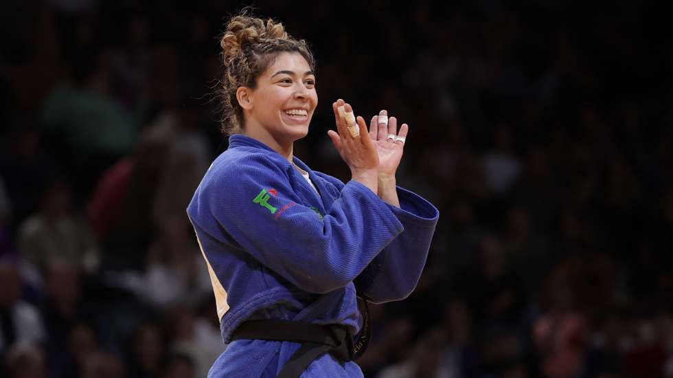 epa11870852 Patricia Sampaio of Portugal celebrates after winning her women’s men's -78kg category Final match against Lanir Inbal of Israel, at the Paris Judo Grand Slam in Paris, France, 02 February 2025.  EPA/CHRISTOPHE PETIT TESSON